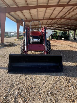 Main image Case IH Farmall 90C